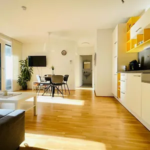 Topmodernes Sonnenwohnen Bei U-bahn Und Therme Oberlaa, 15 Min Bis Stephansplatz , Wien Österreich