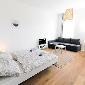 Living - Hasnerstraße , Wien Österreich